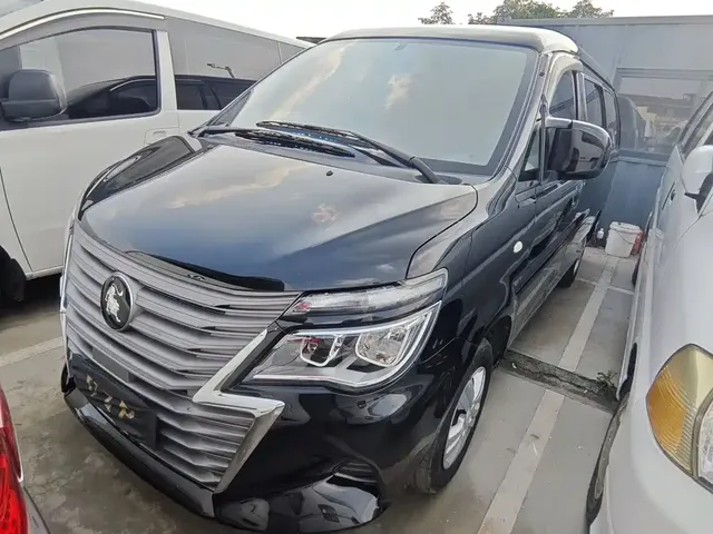 Dongfeng Fengxing Lingzhi 2023 M5L 1.6L Basic 7-seater