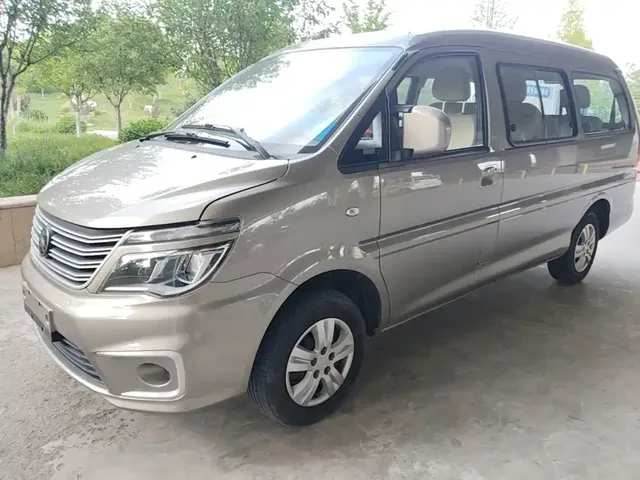 Dongfeng Fengxing Lingzhi 2022 M5L 2.0L Utility 7-seater