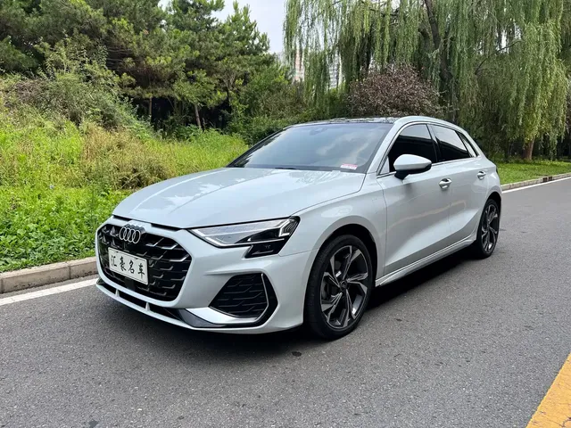 Audi A3 2025 Sportback 35TFSI Flying Premium