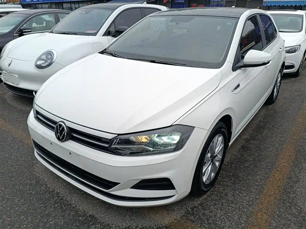Volkswagen Polo 2021 Plus 1.5L Automatic Colorful Tech Edition