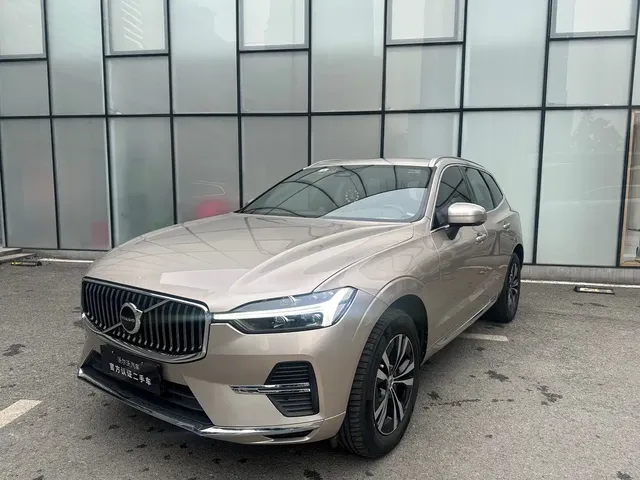 Volvo XC60 2023 B5 AWD Smart Luxury Edition
