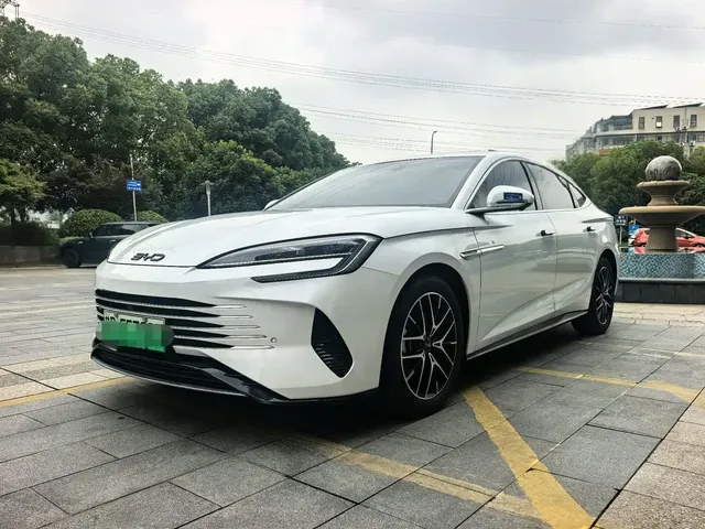 BYD Seal 2023 DM-i 1.5L 121km Luxury