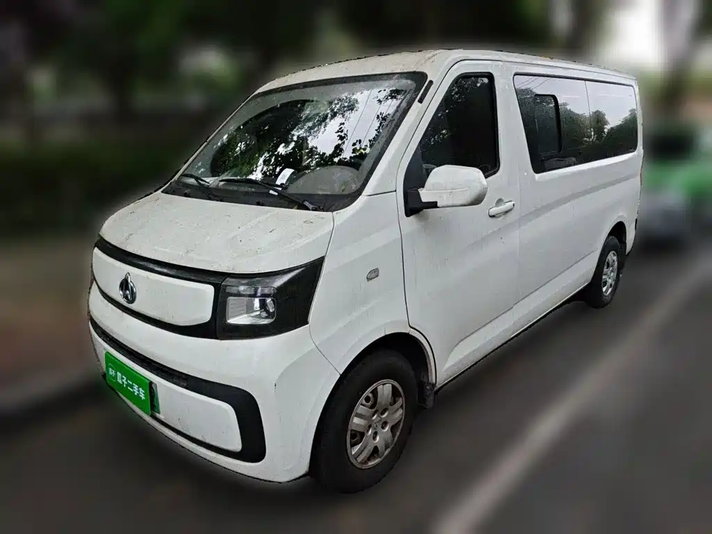 Changan Kaicheng Changan Ruixing EM60 2025 Passenger Version Comfort 6-Seater 300km with Lift-up Tailgate