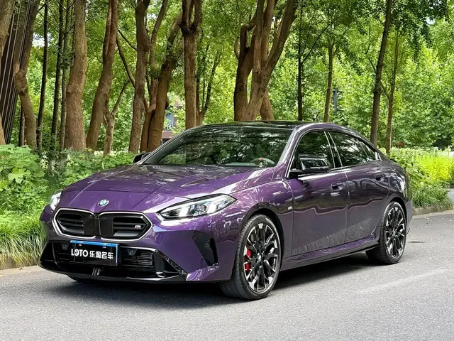 BMW M235L 2026 M235L