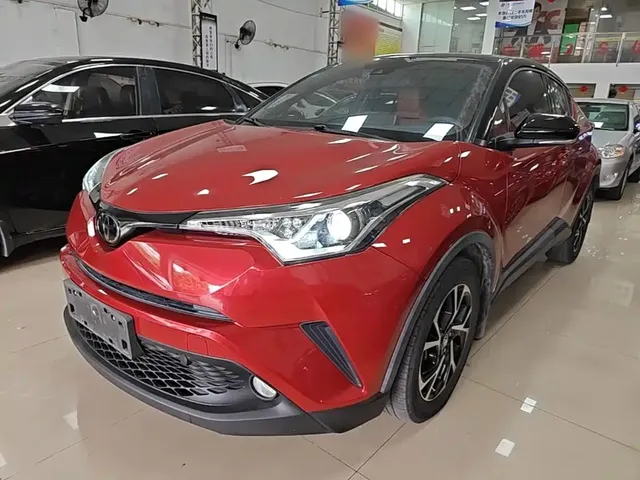 Toyota C-HR 2020 Model 2.0L Leading
