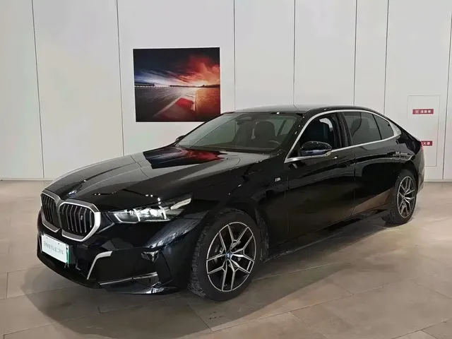 BMW i5 2024 eDrive 35L Premium Model M Sport Package