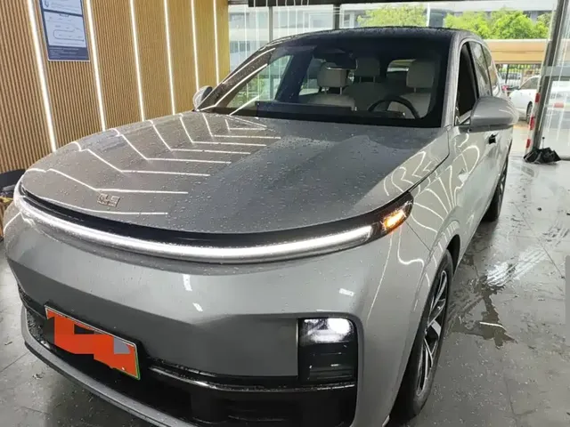 Li Auto Li L8 2023 Pro
