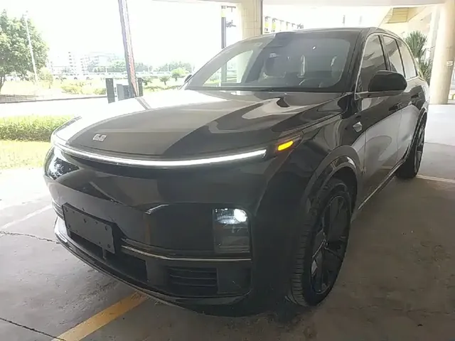 Li Auto Li L8 2025 Ultra Smart Renewal Edition