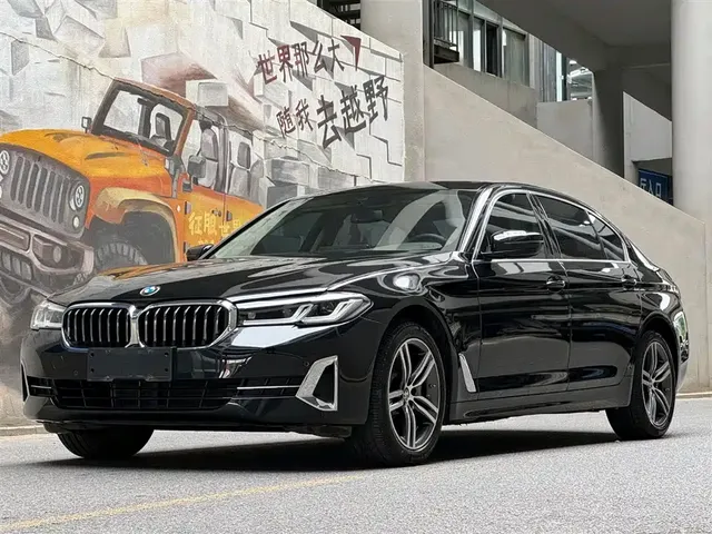 BMW 5 Series 2022 Facelift 530Li xDrive Luxury Package