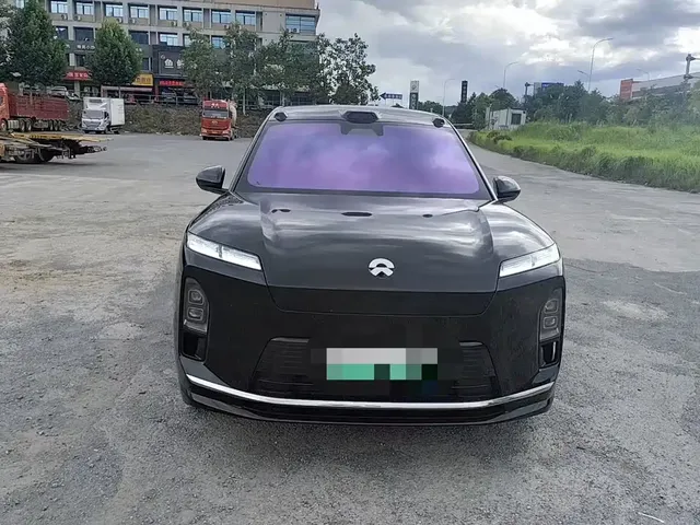 NIO ES8 2025 Base Model