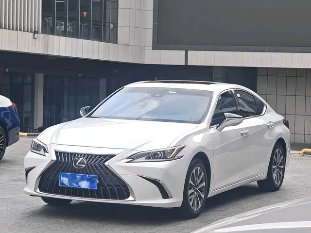 Lexus ES 2023 200 Excellence Edition