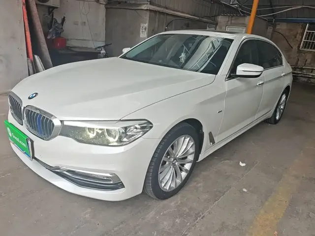BMW 5 Series 2018 525Li Luxury Package