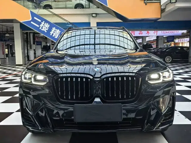 BMW X3 2022 xDrive30i Leading M Night Package