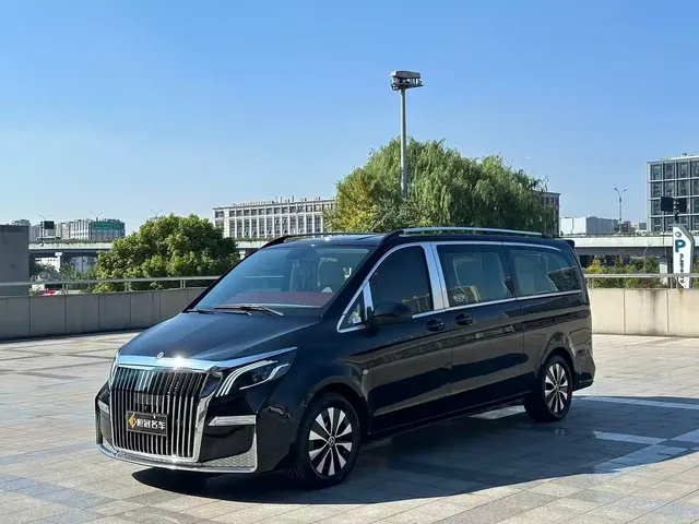 Mercedes-Benz Vito 2023 2.0T Business 7-Seater