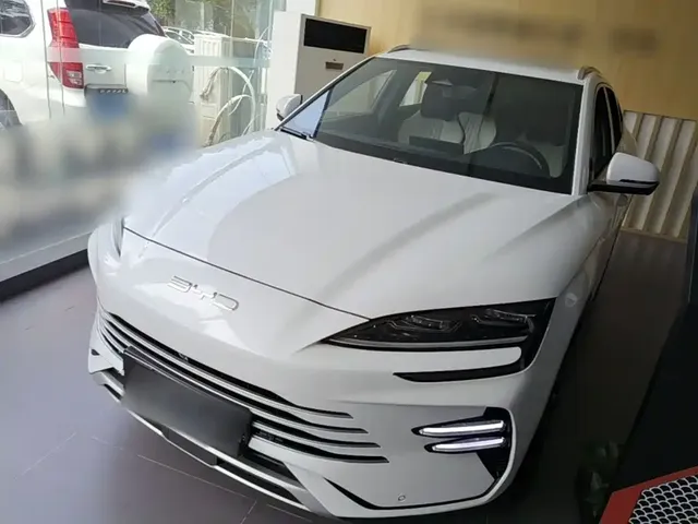 BYD Song PLUS PHEV 2023 Champion Edition DM-i 110KM Flagship PLUS