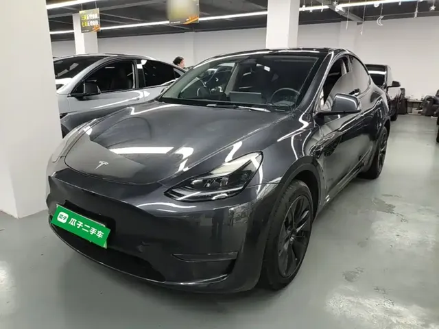 Tesla Model Y 2024 Long Range AWD
