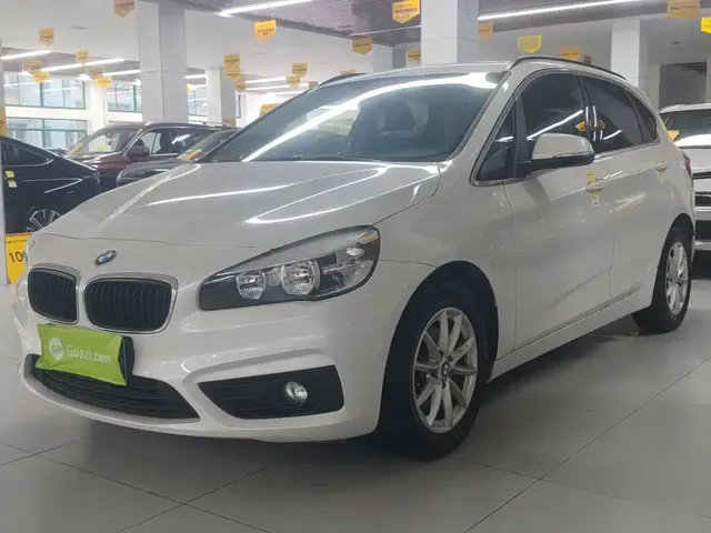 BMW 2 Series Touring 2016 218i Fashion Model