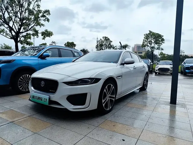 Jaguar XEL 2023 2.0T 250PS R-DYNAMIC S Progressive Sport