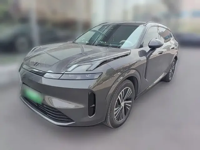 Lynk & Co 08 EM-P 2023 120km Long Range Halo