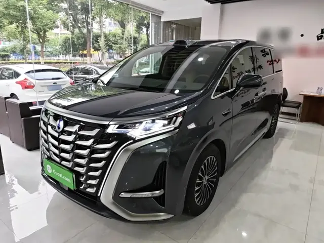 Denza D9 2025 Model DM-i Smart Drive Edition 1020 AWD Flagship