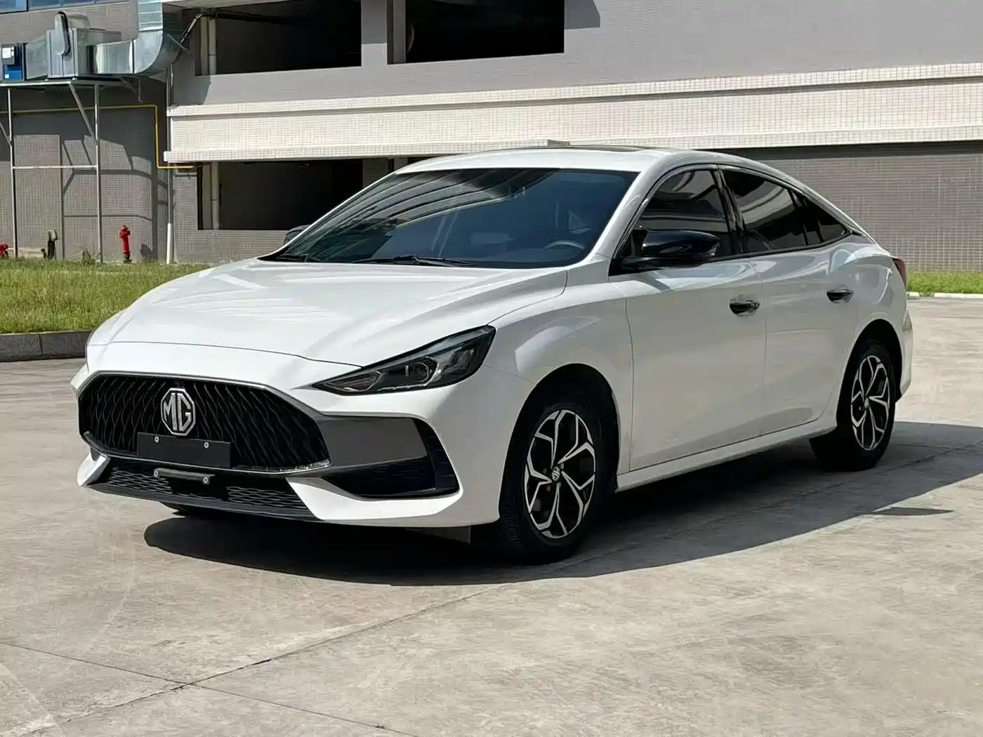 MG 5 2021 Model 180DVVT CVT Youth Style Edition