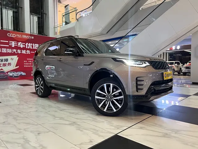 Land Rover Discovery 2023 360PS R-Dynamic SE