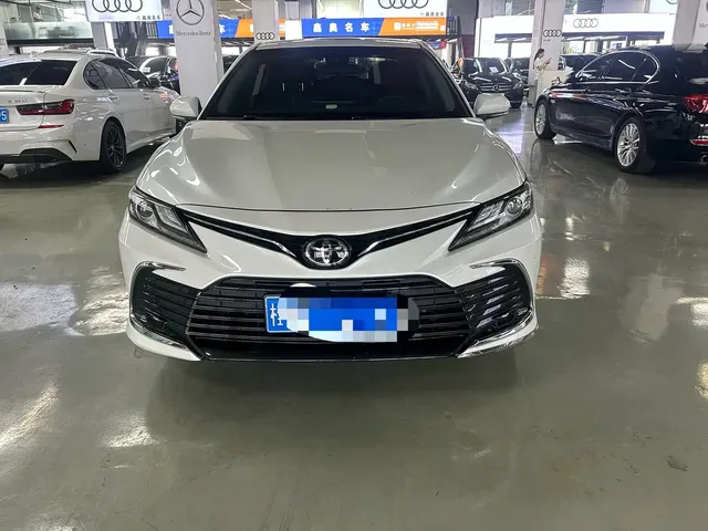 Toyota Camry 2021 2.0G Luxury Edition