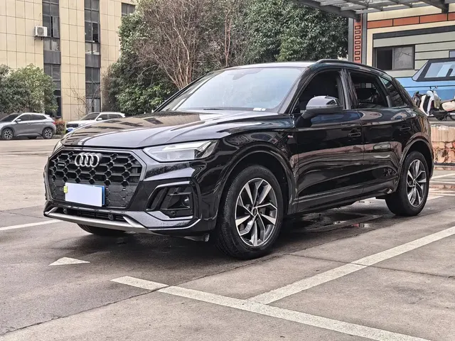 Audi Q5L 2023 40T Luxury Dynamic