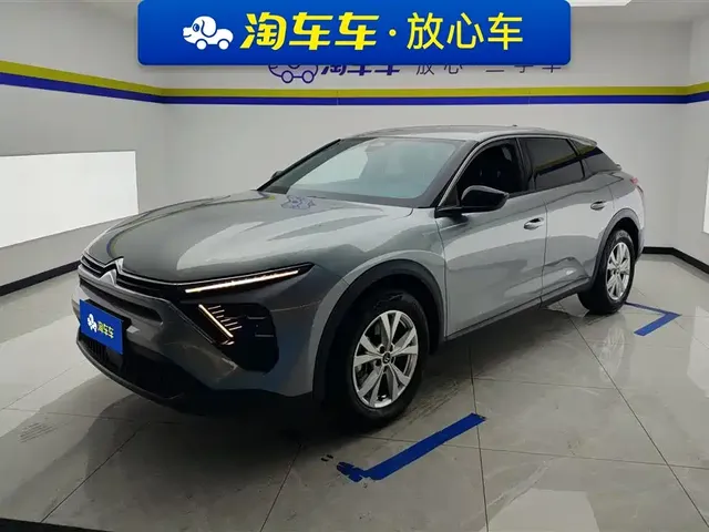 Citroën Versailles C5 X 2025 Model 1.6T Overseas Version