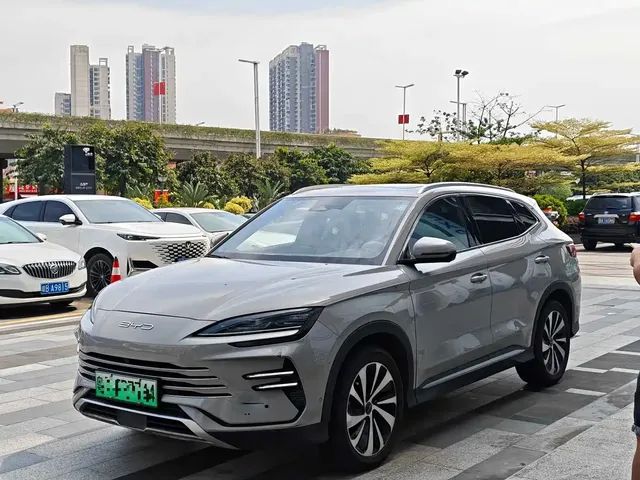 BYD Song PLUS PHEV 2023 Champion Edition DM-i 150KM Flagship PLUS 5G
