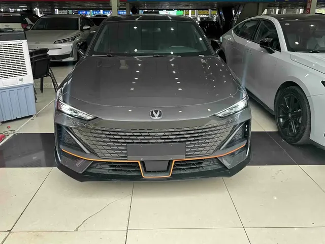 Changan UNI-V 2022 1.5T Sport Edition