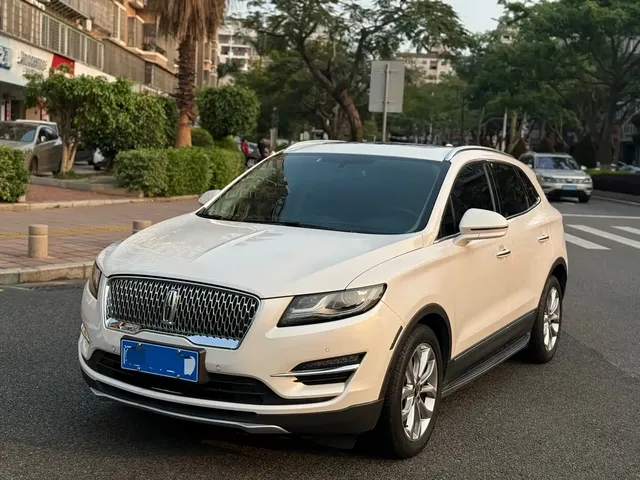 Lincoln MKC 2019 2.0T 4WD Premium Elegance Edition China VI