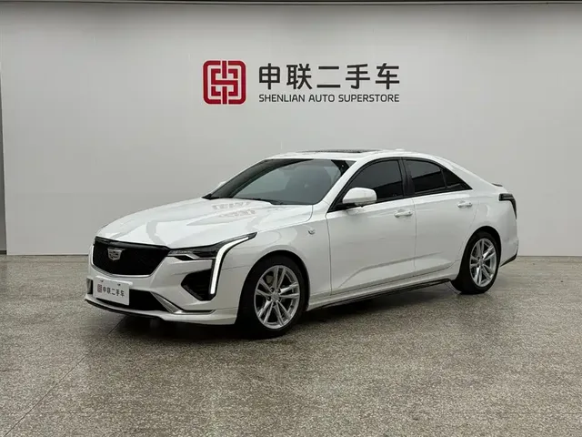 Cadillac CT4 2022 28T Fashion Style