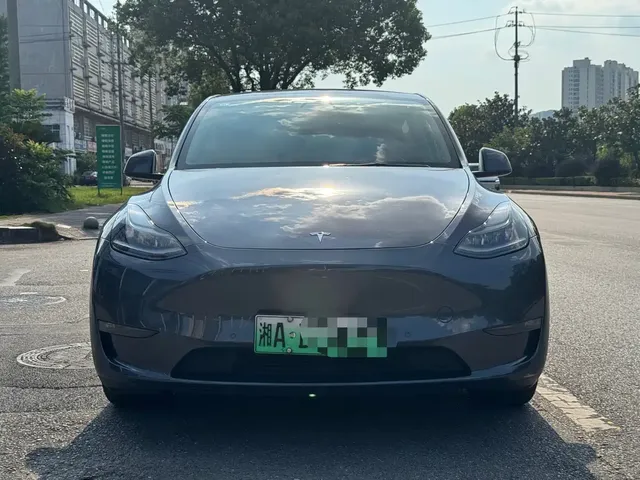Tesla Model Y 2021 Model Long Range AWD
