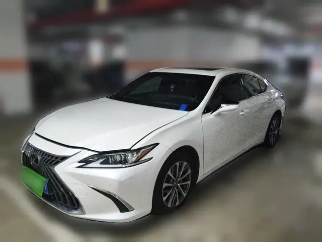 Lexus ES 2023 200 Excellence Edition