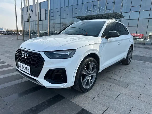 Audi Q5L 2024 Model 40 TFSI Luxury Dynamic