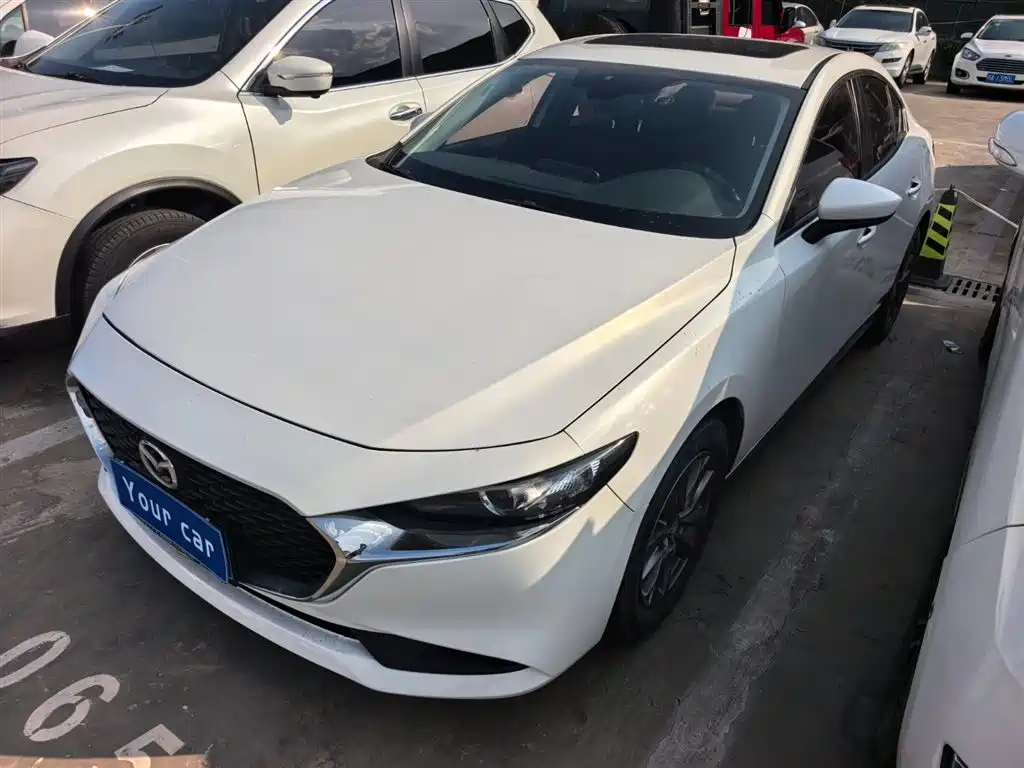 Mazda 3 Axela 2019 Cloud Control Edition Sedan 1.5L Auto Luxury China V