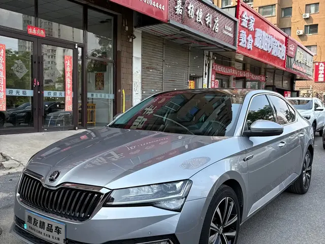 Škoda Superb 2023 Facelift TSI280 DSG Premium Edition
