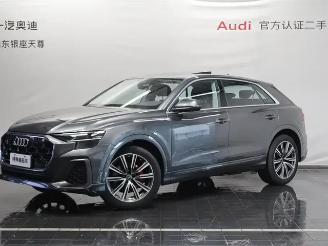 Audi Q8 2024 45 TFSI Luxury Sport