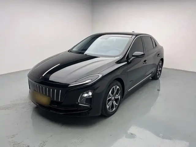 Hongqi E-QM5 2023 Facelift Basic Travel Edition