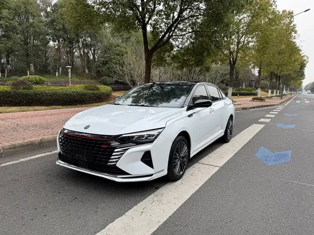 Dongfeng Aeolus Yixuan MAX 2023 1.5T Extraordinary Cool Dad Edition