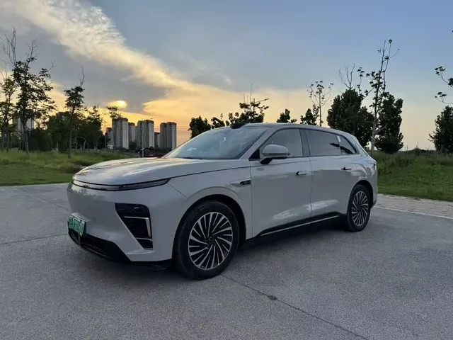 Exeed Exlantix ET 2024 Extended Range 240 Ultra AWD