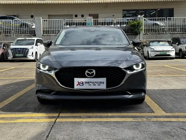 Mazda 3 Axela 2022 2.0L Automatic Quality Black Obsidian Edition