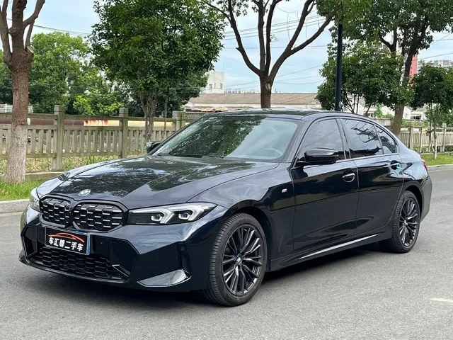 BMW 3 Series 2023 325Li M Sport Black Night Package