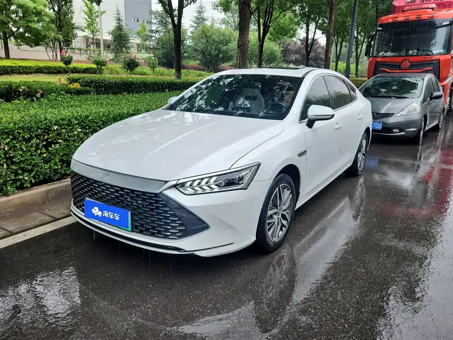 BYD Qin PLUS 2023 Champion Edition DM-i 120KM Leading Type