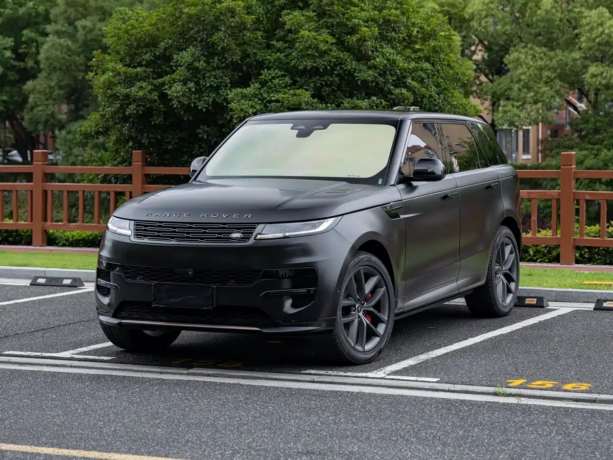 Land Rover Range Rover Sport 2025 400PS Dynamic SE