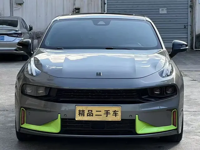 Lynk & Co 03 2019 2.0TD Auto Power Version