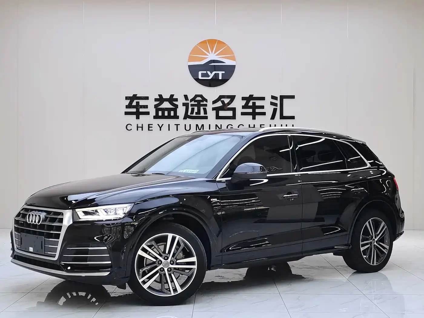 Audi Q5L 2020 Facelift 40 TFSI Honor Fashion