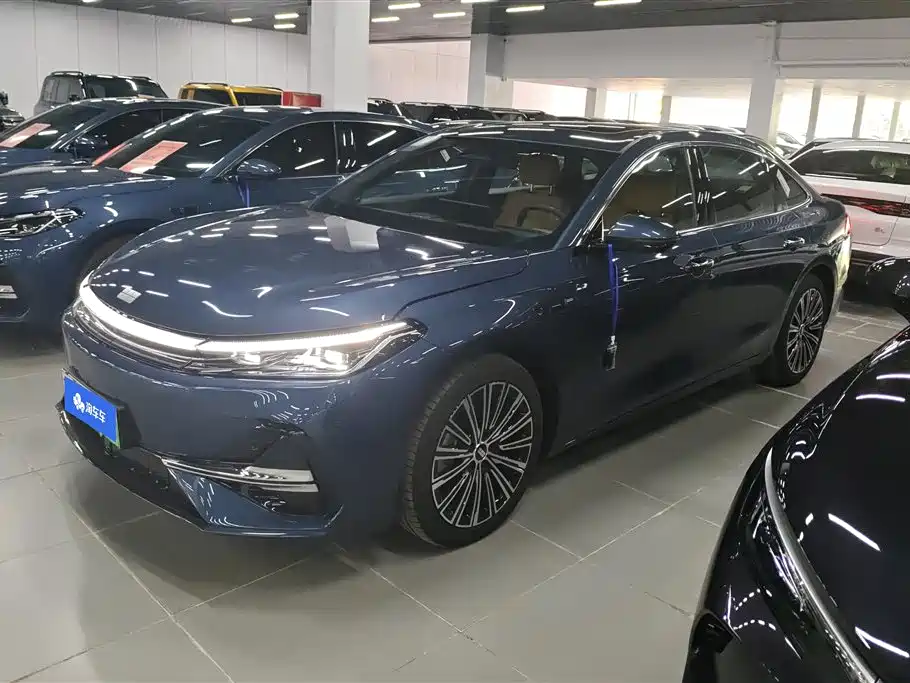 Geely Galaxy A7 2025 EM-i