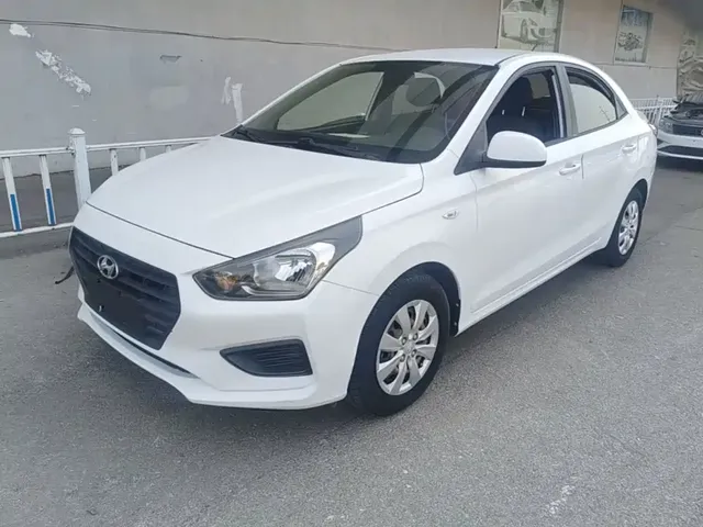 Hyundai Verna 2017 1.4L Manual Renewal Edition China VI